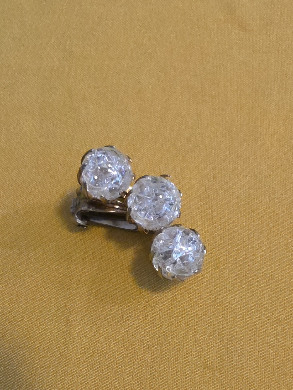 Single Vintage Clip-On Earring w/Clear Stones Arranged in an Architectural Arc